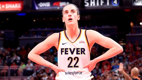 Fever's Caitlin Clark breaks WNBA rookie 3.